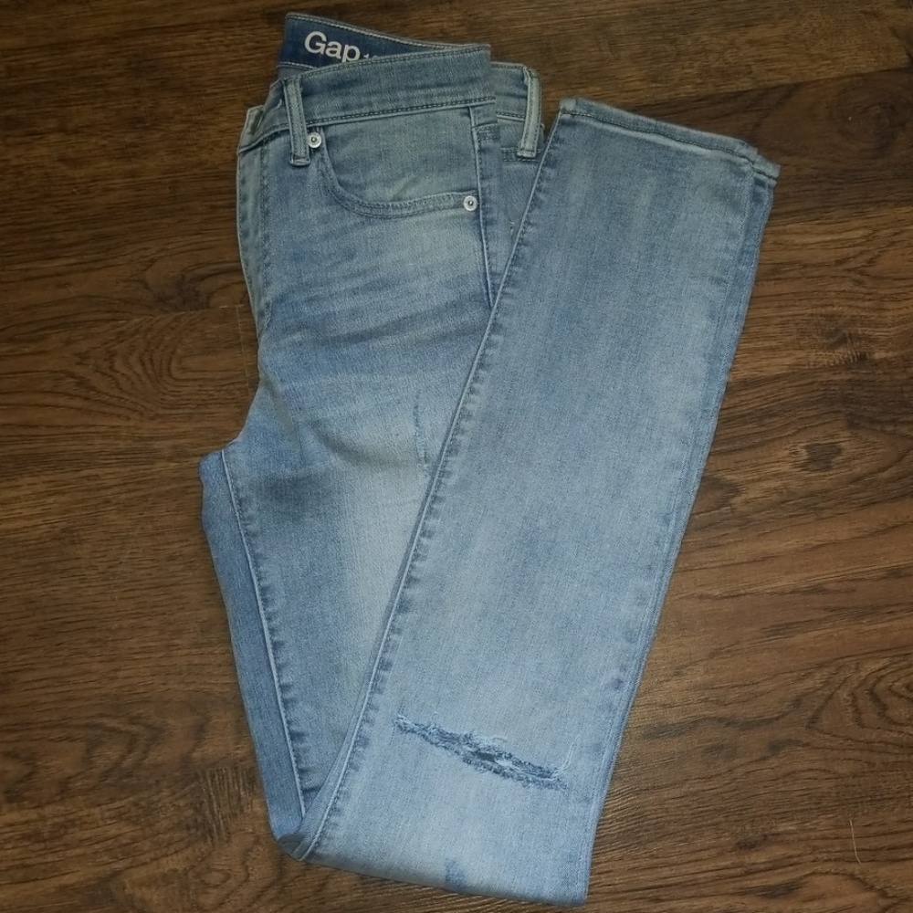Gap slim straight jeans 💥HOST PICK💥
